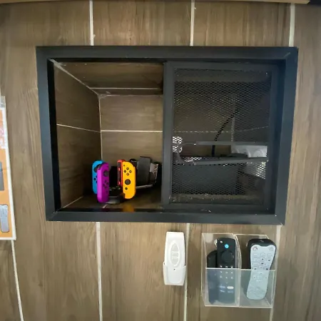 Capsule Egypte - Jacuzzi - Sauna - Billard - Netflix & Home Cinema - Nintendo Switch & Jeu - Crespin  Exterior photo