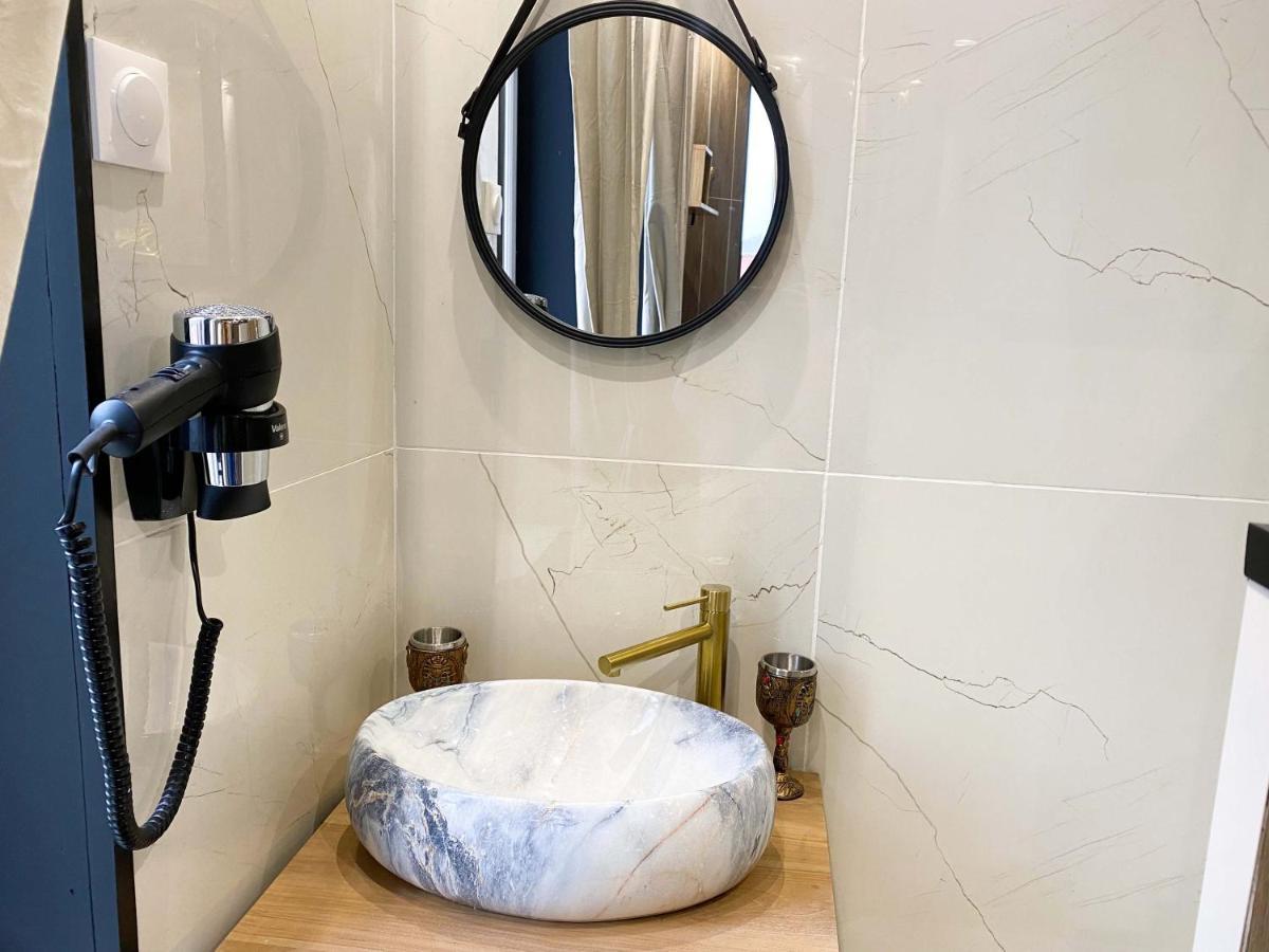 Capsule Egypte - Jacuzzi - Sauna - Billard - Netflix & Cinema - Nintendo Switch & Jeu -